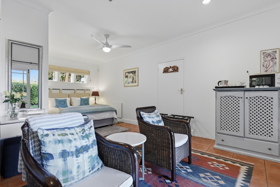 5 Bedroom Property for Sale in Constantia Western Cape